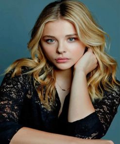 Beautiful Actress Chloe Grace paint by numbers